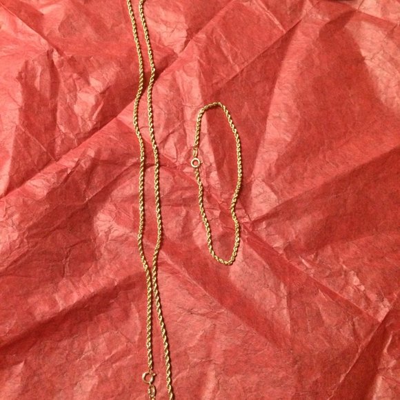 COPY - Beautiful 10KT, 1.7mm Gold Rope Chain Set (Chain, Earrings & Bracelet) - Picture 9 of 16